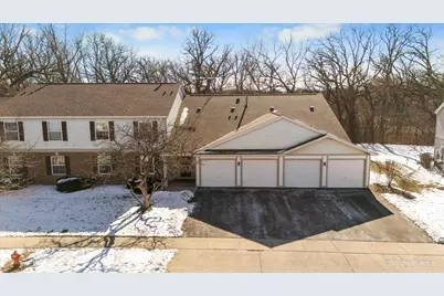 385 Woodview Circle #B, Elgin, IL 60120 - Photo 33