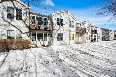 385 Woodview Circle #B, Elgin, IL 60120 - Photo 27