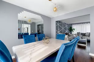 1211 Diane Ln, Elk Grove Village, IL 60007 - Photo 9