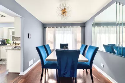 1211 Diane Lane, Elk Grove Village, IL 60007 - Photo 9