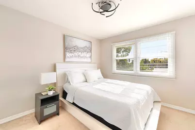 1211 Diane Lane, Elk Grove Village, IL 60007 - Photo 13