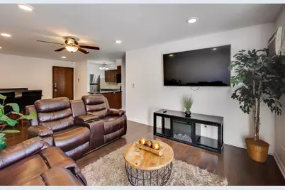 7449 Washington Street #206, Forest Park, IL 60130 - Photo 3