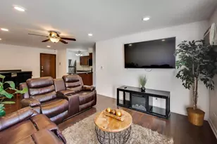 7449 Washington St, Forest Park, IL 60130 - Photo 3