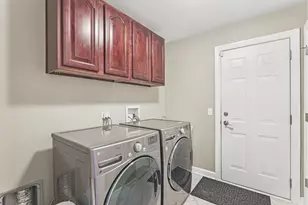 911 Tipperary St, Gilberts, IL 60136 - Photo 17