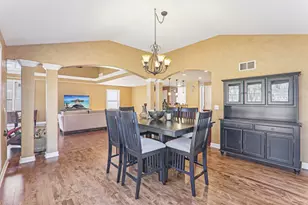 911 Tipperary St, Gilberts, IL 60136 - Photo 13