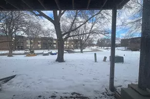 367 Sandhurst Cir, Glen Ellyn, IL 60137 - Photo 17