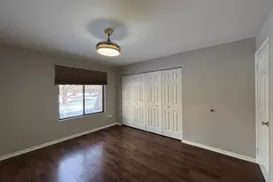 367 Sandhurst Cir, Glen Ellyn, IL 60137 - Photo 15