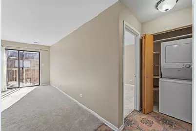 605 W Central Road #C1, Mount Prospect, IL 60056 - Photo 11