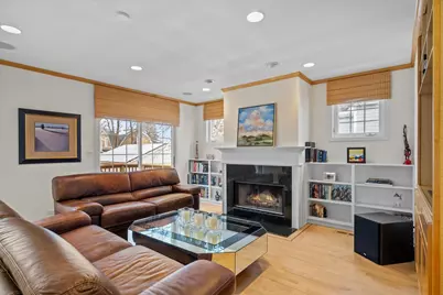 635 Melrose Avenue, Kenilworth, IL 60043 - Photo 11