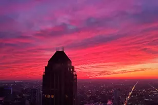 180 E Pearson St, Chicago, IL 60611 - Photo 51