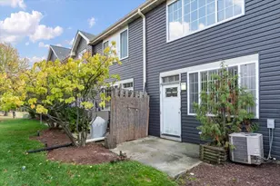 2257 Lake Ridge Dr, Glendale Heights, IL 60139 - Photo 15