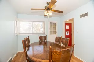 7118 N Merrimac Ave, Chicago, IL 60646 - Photo 11