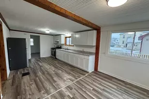 309 N 9th St, Rochelle, IL 61068 - Photo 11