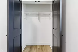 861 E 63rd Pl, Chicago, IL 60637 - Photo 13