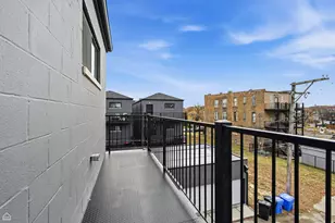 861 E 63rd Pl, Chicago, IL 60637 - Photo 19