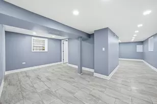 7544 S Eberhart Ave, Chicago, IL 60619 - Photo 19