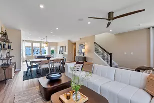 201 Mountain Interval Rd, Schaumburg, IL 60193 - Photo 7