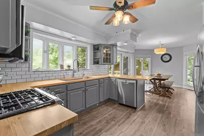 216 Hickory Road, Oakwood Hills, IL 60013 - Photo 5