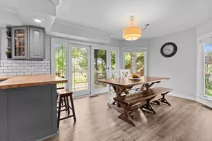 216 Hickory Rd, Oakwood Hills, IL 60013 - Photo 7