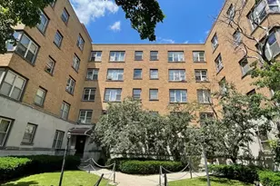 2610 W Balmoral Ave, Chicago, IL 60625 - Photo 1