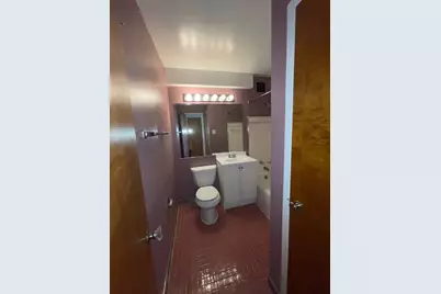 2610 W Balmoral Avenue #504, Chicago, IL 60625 - Photo 7