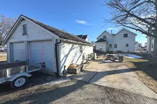 517 W Beaver St, Saint Anne, IL 60964 - Photo 17