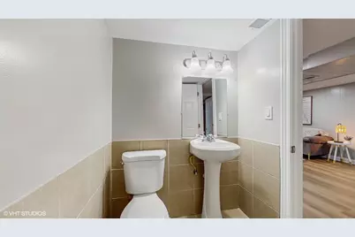 2701 S Hillock Avenue, Chicago, IL 60608 - Photo 25