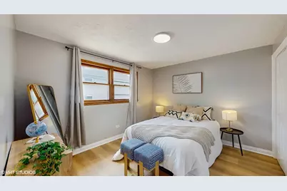 2701 S Hillock Avenue, Chicago, IL 60608 - Photo 11