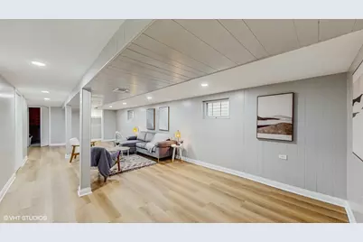 2701 S Hillock Avenue, Chicago, IL 60608 - Photo 21