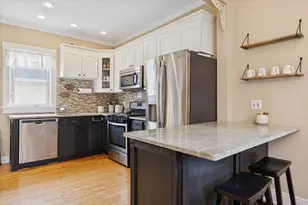 21 Division St, Algonquin, IL 60102 - Photo 9