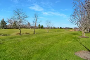 23 Red Tail Dr, Hawthorn Woods, IL 60047 - Photo 31