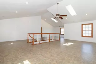 25289 White Owl Ln, Hudson, IL 61748 - Photo 35