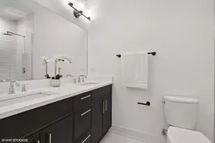 3341 N Sheffield Ave, Chicago, IL 60657 - Photo 15