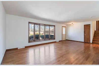 455 E Granville Avenue, Roselle, IL 60172 - Photo 3