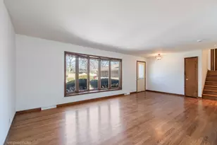 455 E Granville Ave, Roselle, IL 60172 - Photo 3