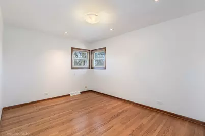 455 E Granville Avenue, Roselle, IL 60172 - Photo 13