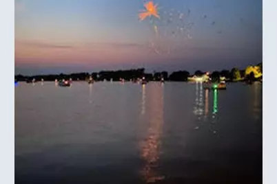 18269 Hiawatha Court, Hudson, IL 61748 - Photo 11