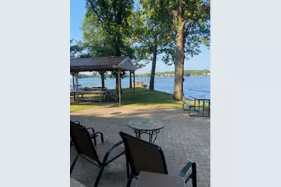 18269 Hiawatha Court, Hudson, IL 61748 - Photo 9