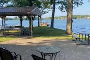 18269 Hiawatha Ct, Hudson, IL 61748 - Photo 9