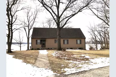 18269 Hiawatha Court, Hudson, IL 61748 - Photo 1