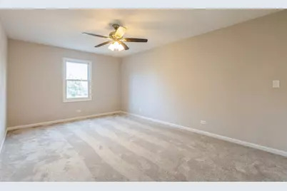 6105 N Wyndwood Drive, Crystal Lake, IL 60014 - Photo 17