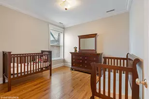 537 W Belmont Ave, Chicago, IL 60657 - Photo 13