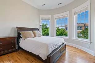 537 W Belmont Ave, Chicago, IL 60657 - Photo 9