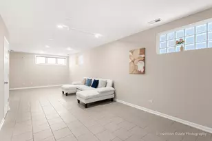 700 W 50th St, Chicago, IL 60609 - Photo 19