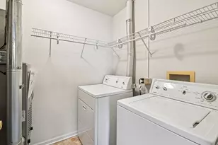 330 S Litchfield Dr, Round Lake, IL 60073 - Photo 31