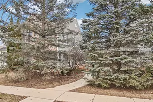 330 S Litchfield Dr, Round Lake, IL 60073 - Photo 33