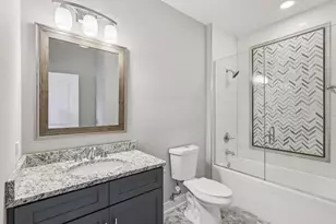 3516 W Hirsch St, Chicago, IL 60651 - Photo 25