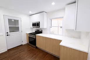 12527 S Lowe Ave, Chicago, IL 60628 - Photo 7