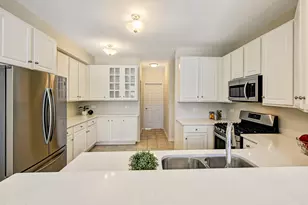 241 Wildflower Ln, La Grange, IL 60525 - Photo 9