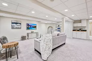 241 Wildflower Ln, La Grange, IL 60525 - Photo 21